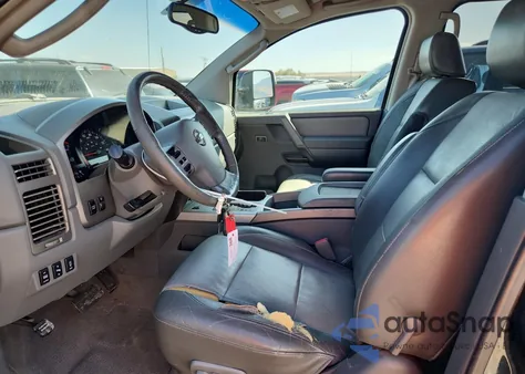 2005 Nissan Titan Xe z USA, uszkodzony, nr VIN 1N6AA07B95N565671